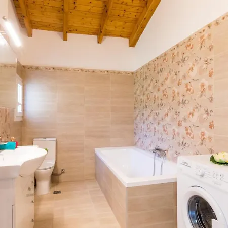 Maria Eleni House بيت للعطل *